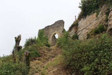 BOUCLE AUTOUR DU CHATEAU DE SAINT-GERMAIN-ain