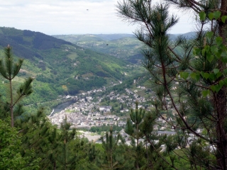 ENTRAYGUES-SUR-TRUYERE - GOLINHAC-aveyron