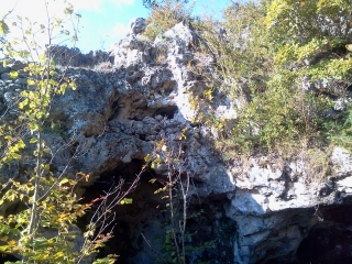 PAS DE LICOU A 4 BEAUME - GROTTE DU GUILHAUMARD-aveyron