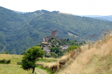 LE CHATEAU DE VALON-aveyron