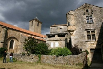 LE DOLMEN DE LA BARAQUE-aveyron