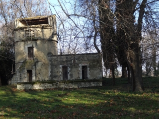 EYRAGUES - CHATEAU DE LAGOY-bouches-du-rhone