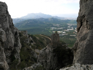LUMINY - MONT PUGET-bouches-du-rhone