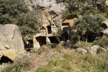 LES GROTTES DE CALES A LAMANON-bouches-du-rhone