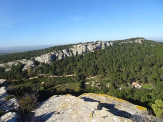 alpilles - LES BALCONS DU VALLON DE LA LèQUE