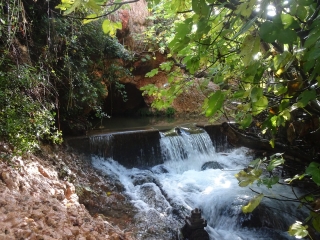 SOURCE DE L’INFERNET-LAC DE FONTBLANCHE-ROCHES ROUGES-bouches-du-rhone