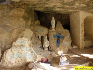 MONTAGNE DU BAU TRAUQUA-bouches-du-rhone