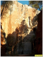 ROQUES-HAUTES-bouches-du-rhone