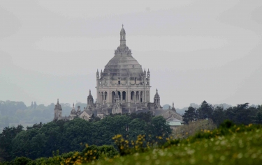 TOUR DE LISIEUX-calvados