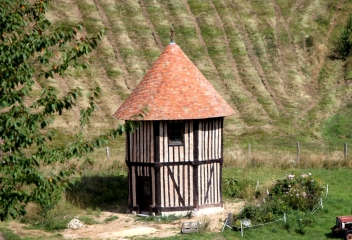 AUQUAINVILLE - LE MESNIL GERMAIN (2)-calvados
