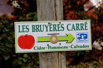 MOYAUX - LES BRUYERES CARREES  -calvados