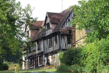 AUTOUR DE SAINT-MARTIN-DE-MAILLOC-calvados