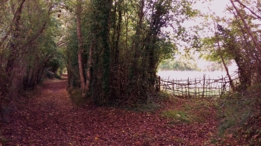 LINGEVRES - SUR LES CHEMINS DU PRE-BOCAGE-calvados