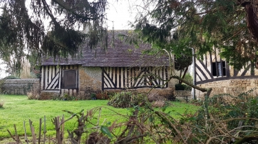 SUR LES HAUTEURS D ARGENCES-calvados