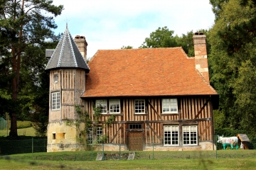 LES MOUTIERS-HUBERT - CANAPVILLE - BOIS DE MILLE-calvados