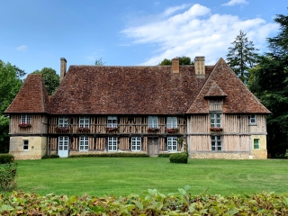 AU PAYS DU CHEVAL - BELLOU-calvados