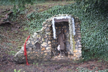 CLARBEC - FONTAINE DU BEQUIS-calvados