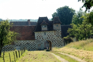 SAINT-MARTIN-DE-MAILLOC - LE MESNIL-GUILLAUME-calvados