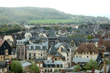 TROUVILLE-SUR-MER - PLAGE ET TERRE-calvados