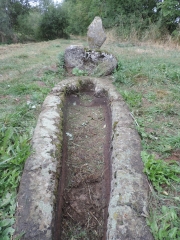 LA TOMBE DE LA DAME ET MERCOU-cantal