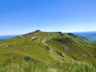 DE ST-JACQUES-DES-BLATS AU PUY DU CANTAL-cantal