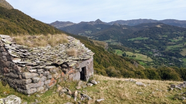 SAINT JULIEN A CABRESPINE ET ROCHER DE COMBIERES-cantal