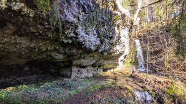CIRCUIT AUTOUR DE GIRGOLS AU DEPART DE BRUEL-cantal