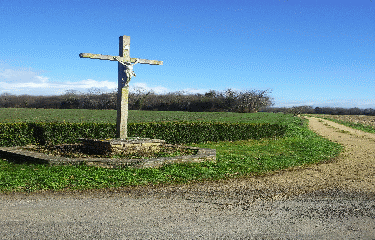 MONTJEAN - LA CROIX PISSE POULE-charente