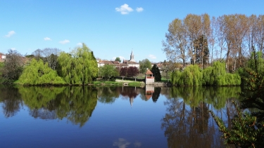 AUTOUR DE CHABANAIS-charente