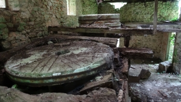 SAINT-LAURENT-DE-CERIS-charente