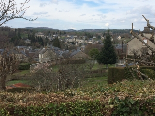 LES SIMONS - VILLAGE VACANCES TREIGNAC-correze