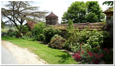 VIELS-MAISON - BALADE ENTRE 2 JARDINS-aisne