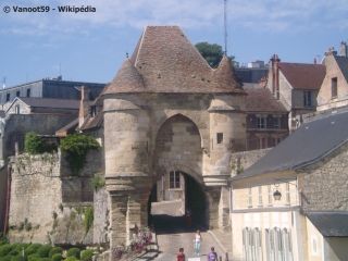 LAON - LES REMPARTS-aisne