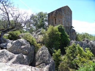 TOUR DE FRASSU ET SON ANCIEN VILLAGE (RUINES)-corse-du-sud