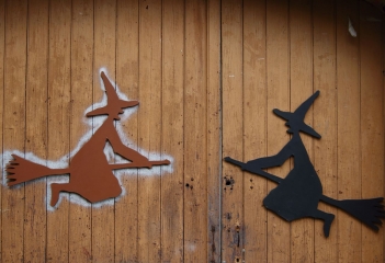 LES SORCIERES-cote-dor-dijon