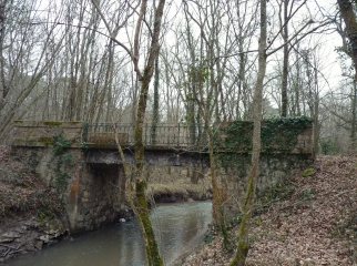 MONTPON-MENESTEROL - RANDONNEE DU BOIS DES MACONS-dordogne