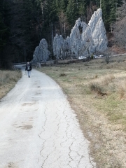 DAMES DE ENTRESPORTES - LE GRAND TAUREAU-doubs