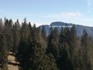 VIREE DES FERMES DANS LE MONT D OR-doubs