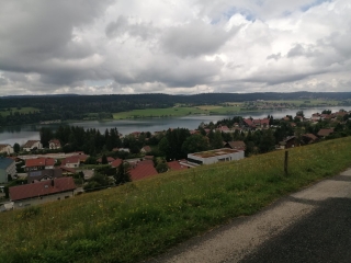 PETIT CIRCUIT LE LONG D UN PETIT RUISSEAU-doubs