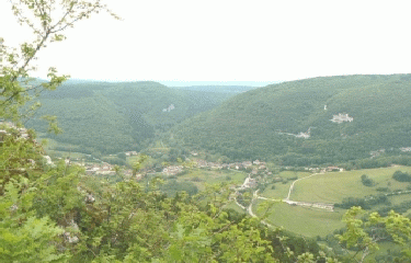 RUINES DU CHATEAU SAINTE ANNE-doubs
