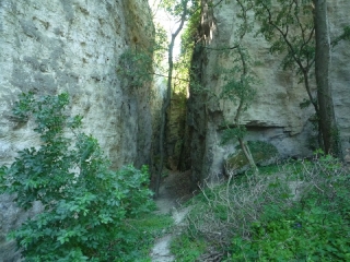 CHANTEMERLE-LES-GRIGNAN - LES CREVASSES-drome