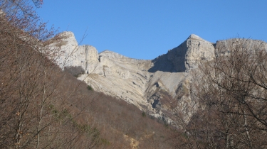 LA MONTAGNE D AMBEL-drome