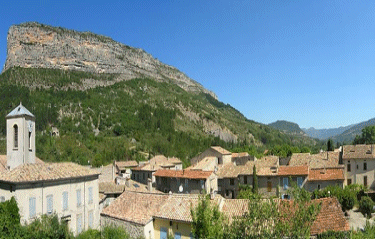 REMUZAT - ROCHER DU CAIRE-drome