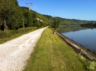 SEINE - CHEMIN DE HALAGE-eure