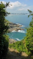 AUTOUR DE LOCQUIREC-finistere