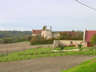 BESSON - CIRCUIT DES CHATEAUX-allier