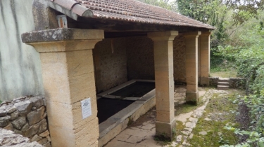 ARPAILLARGUES - LE TOUR DES CAPITELLES-gard