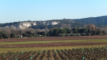 VERS-PONT-DU-GARD - COLLIAS - ARGILLIERS -gard