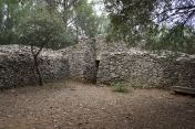 BERNIS - LE SENTIER DES CAPITELLES-gard