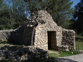 CAPITELLES DE MILHAUD-gard